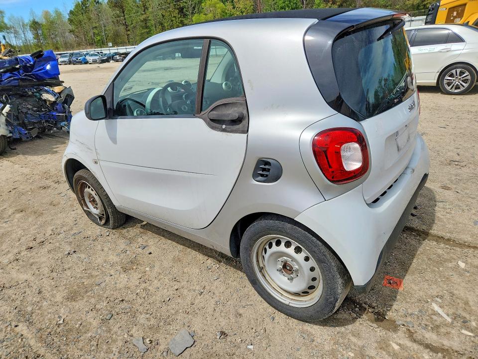 Продаж на аукціоні авто 2017 Smart Fortwo, vin: WMEFJ5DAXHK170908, номер лоту: 48474716