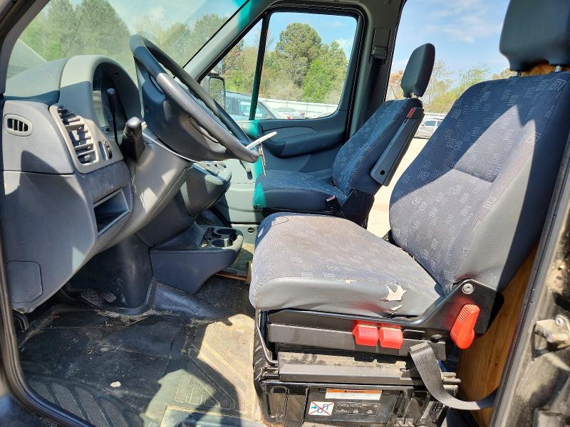 48469456 :رقم المزاد ، WD2PD644945656899 vin ، 2004 Sprinter 2500 Sprin مزاد بيع