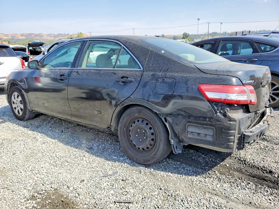 51683886 :رقم المزاد ، 4T4BF3EK0BR142817 vin ، 2011 Toyota Camry مزاد بيع