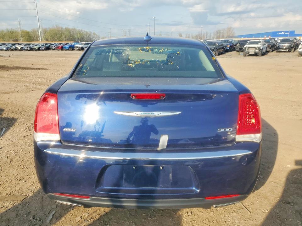 Продажа на аукционе авто 2017 Chrysler 300, vin: 2C3CCARG8HH580331, номер лота: 51221706