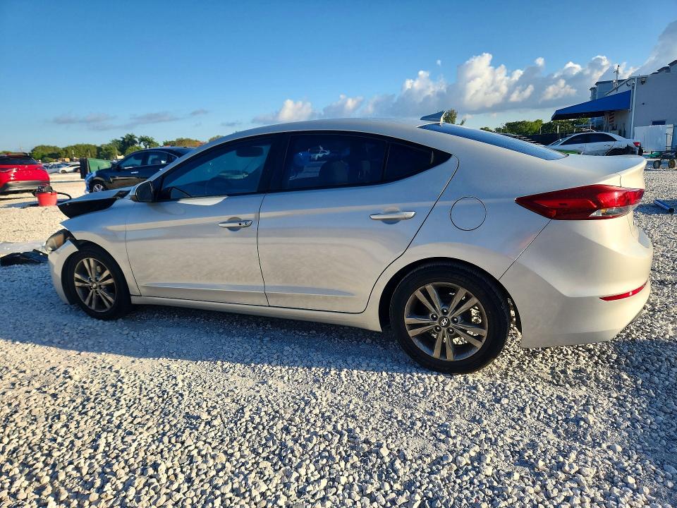 51569676 :رقم المزاد ، 5NPD84LF8HH127966 vin ، 2017 Hyundai Elantra مزاد بيع