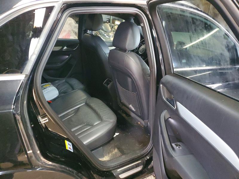 50985636 :رقم المزاد ، WA1EFEFS7FR000795 vin ، 2015 Audi Q3 مزاد بيع