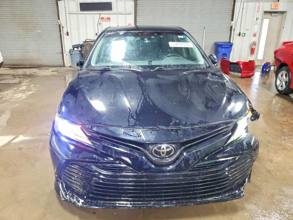 Aukcja sprzedaży 2018 Toyota Camry, vin: 4T1B11HK9JU069986, numer aukcji: 51294306