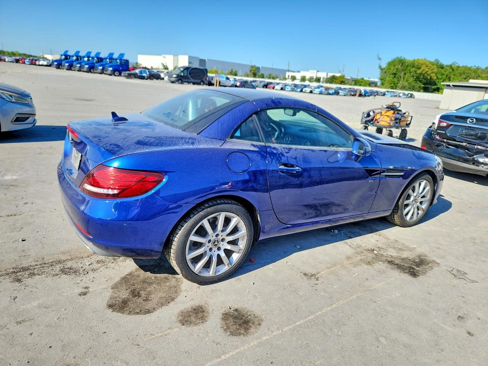 2018 Mercedes-benz Slc მანქანა იყიდება აუქციონზე, vin: WDDPK3JA0JF150406, აუქციონის ნომერი: 50617756