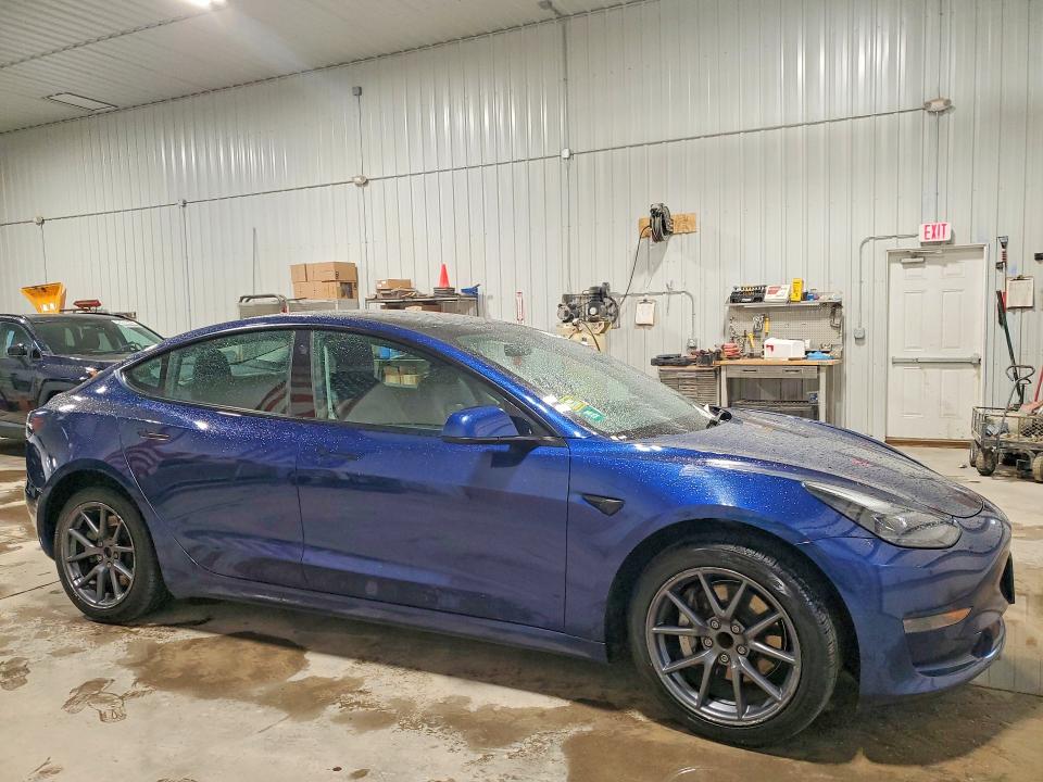 Продажа на аукционе авто 2022 Tesla Model 3, vin: 5YJ3E1EA6NF370075, номер лота: 49761976