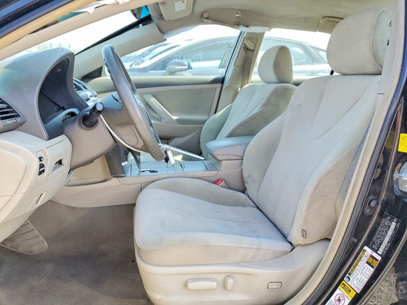 51683886 :رقم المزاد ، 4T4BF3EK0BR142817 vin ، 2011 Toyota Camry مزاد بيع
