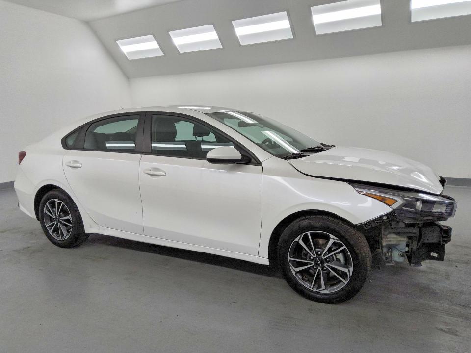 51443956 :رقم المزاد ، 3KPF24AD1PE650096 vin ، 2023 Kia Forte مزاد بيع