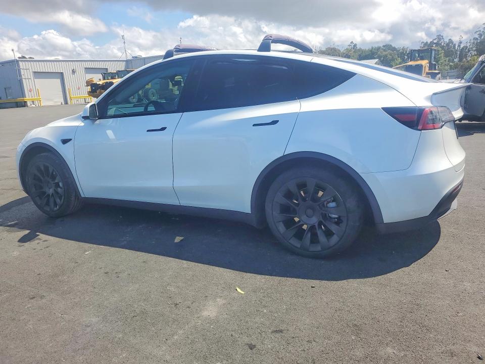 Продажа на аукционе авто 2023 Tesla Model Y, vin: 7SAYGDEE5PF847928, номер лота: 51061266