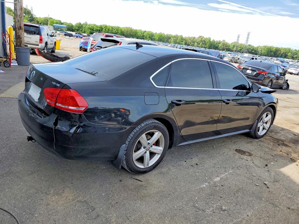 2015 Volkswagen Passat მანქანა იყიდება აუქციონზე, vin: 1VWBV7A38FC048829, აუქციონის ნომერი: 51677096