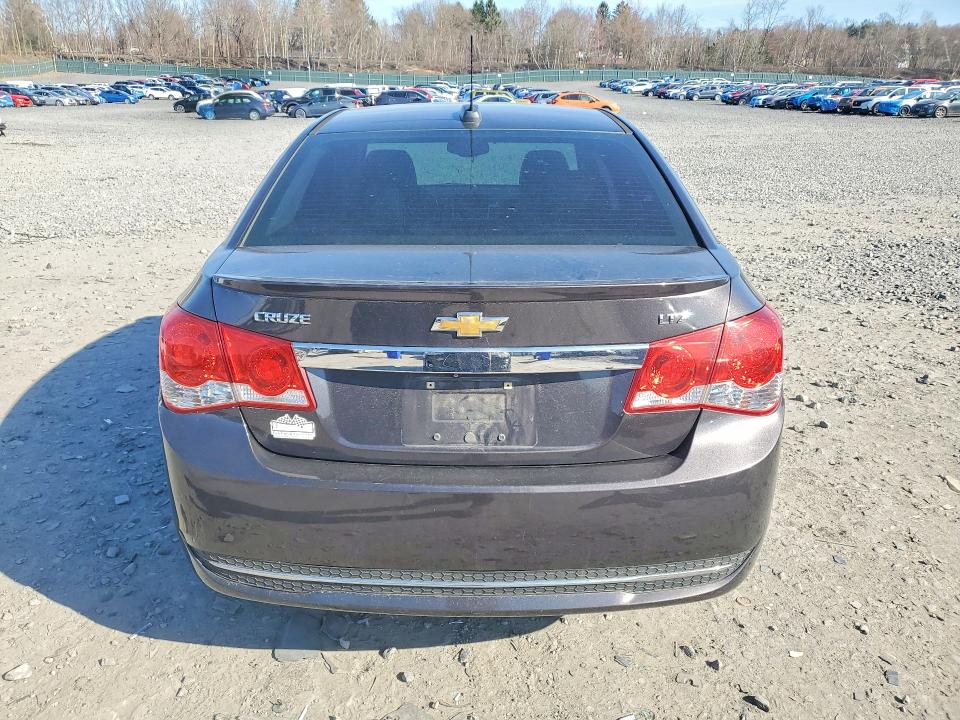 48390936 :رقم المزاد ، 1G1PG5SB6F7299797 vin ، 2015 Chevrolet Cruze مزاد بيع