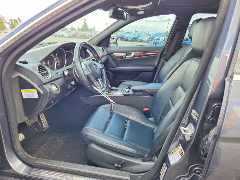 48931976 :رقم المزاد ، WDDGF4HBXER315777 vin ، 2014 Mercedes-benz C مزاد بيع