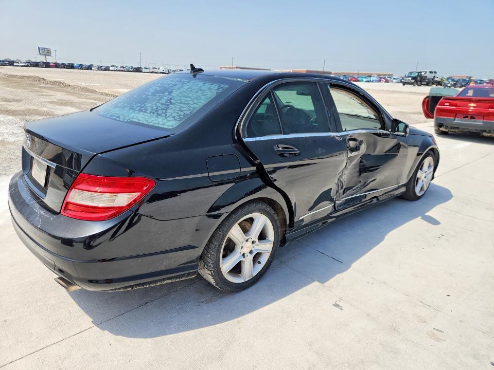 51262636 :رقم المزاد ، WDDGF5EB1BR140311 vin ، 2011 Mercedes-benz C مزاد بيع