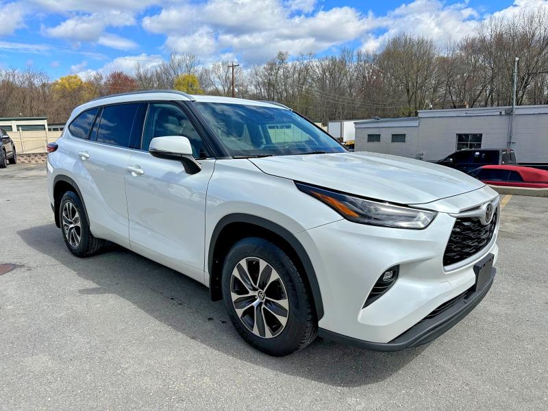 Aukcja sprzedaży 2022 Toyota Highlander, vin: 5TDGZRBH8NS560185, numer aukcji: 49934486
