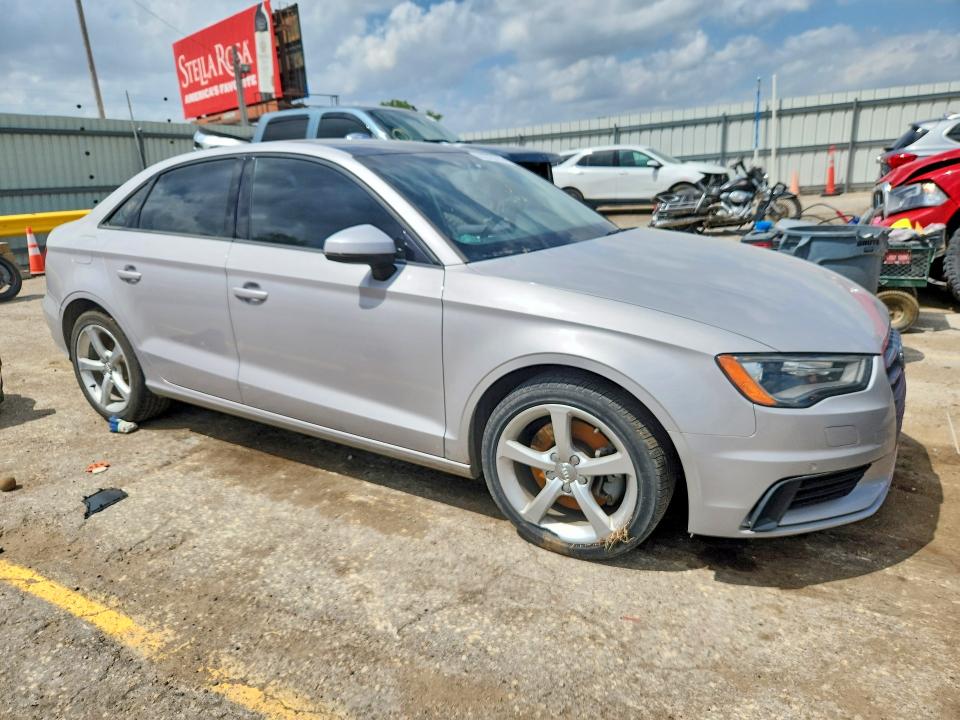 Продажа на аукционе авто 2015 Audi A3, vin: WAUACGFF7F1059983, номер лота: 50943316