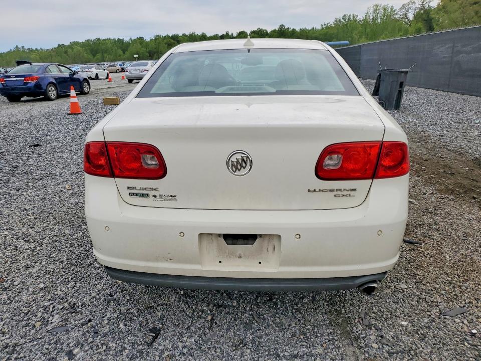 49173476 :رقم المزاد ، 1G4HC5EM8AU138099 vin ، 2010 Buick Lucerne مزاد بيع