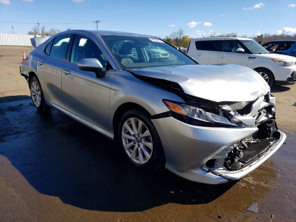 2019 Toyota Camry მანქანა იყიდება აუქციონზე, vin: 4T1B11HK3KU852464, აუქციონის ნომერი: 49735116