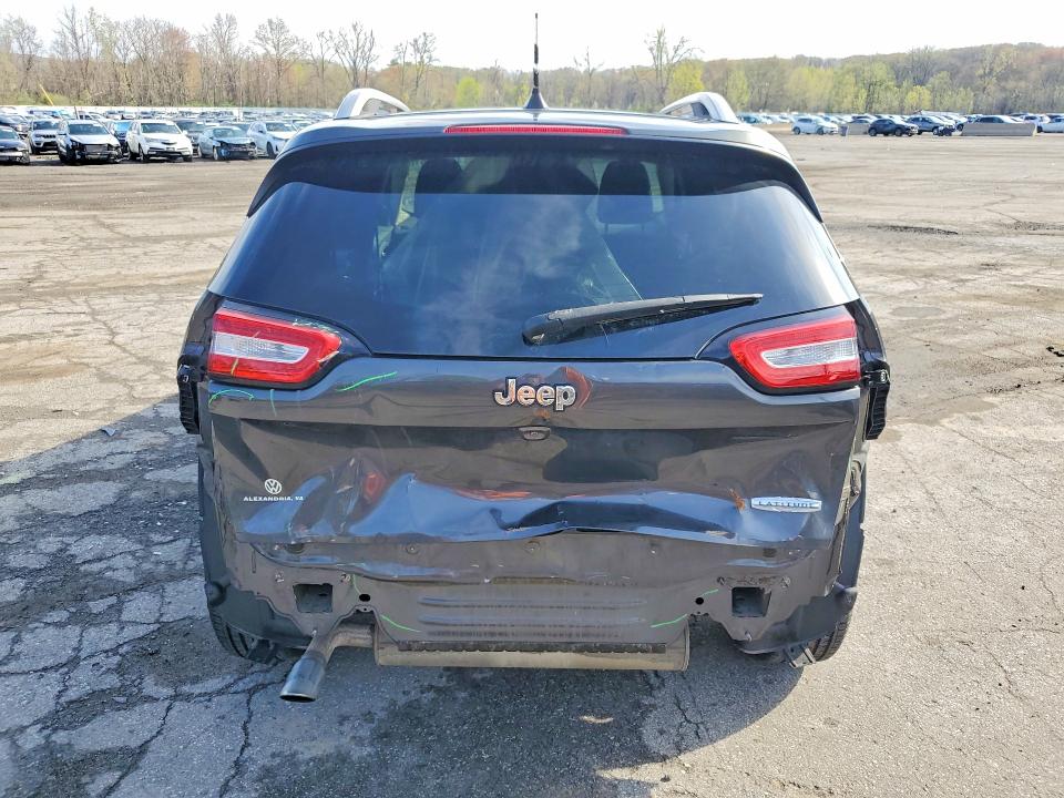 Продаж на аукціоні авто 2016 Jeep Cherokee, vin: 1C4PJLCB3GW114396, номер лоту: 49413516