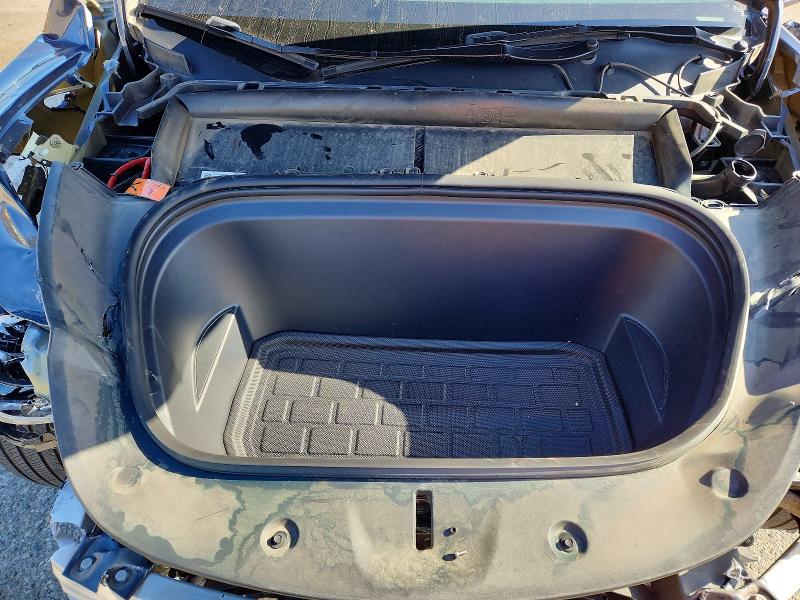 49315776 :رقم المزاد ، 7SAYGDEE0RA217198 vin ، 2024 Tesla Model Y مزاد بيع