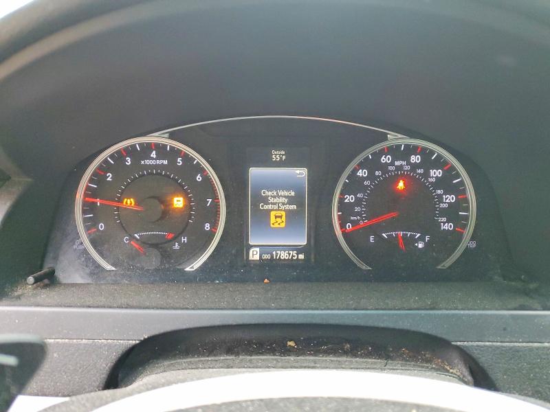 51513646 :رقم المزاد ، 4T1BF1FKXFU950174 vin ، 2015 Toyota Camry مزاد بيع