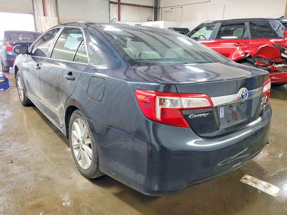 2014 Toyota Camry Hybrid მანქანა იყიდება აუქციონზე, vin: 4T1BD1FK0EU107587, აუქციონის ნომერი: 50237816