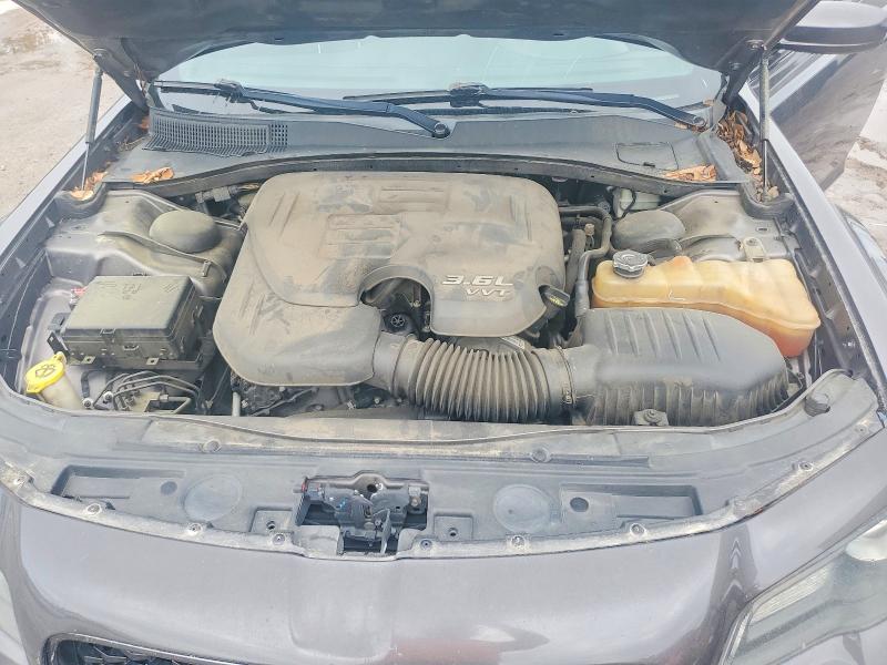 Auction sale of the 2015 Chrysler 300, vin: 2C3CCABG2FH908799, lot number: 51444666
