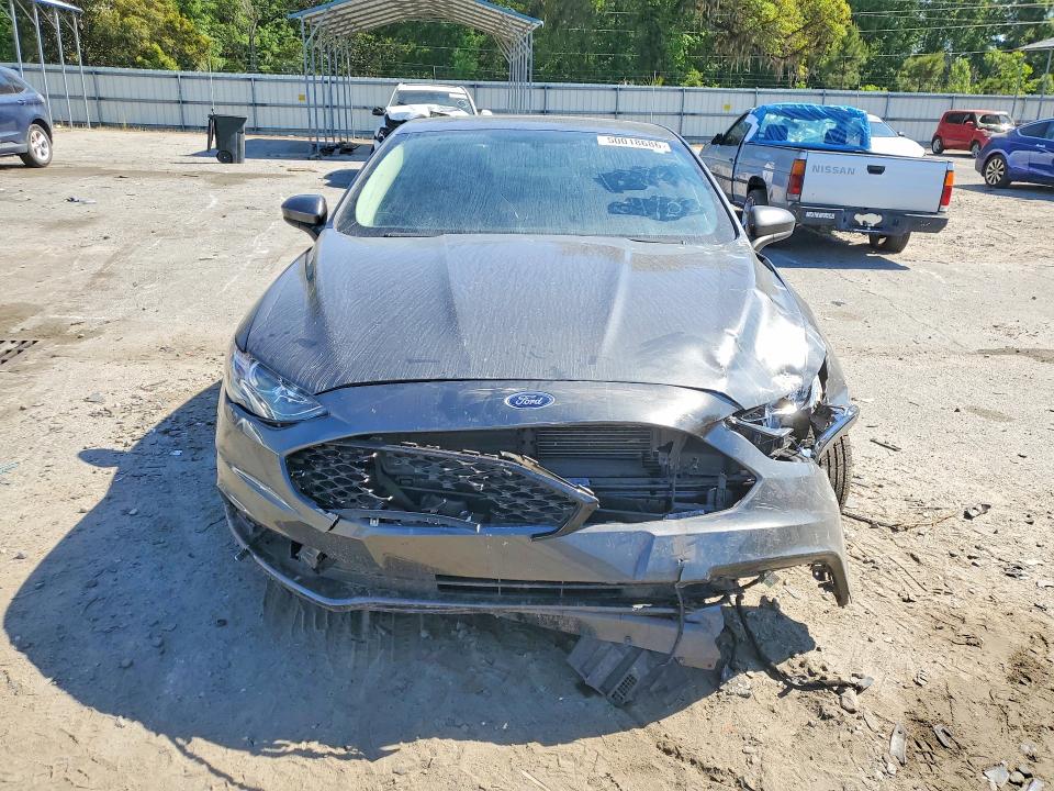 Продаж на аукціоні авто 2018 Ford Fusion, vin: 3FA6P0LU0JR137614, номер лоту: 50018686