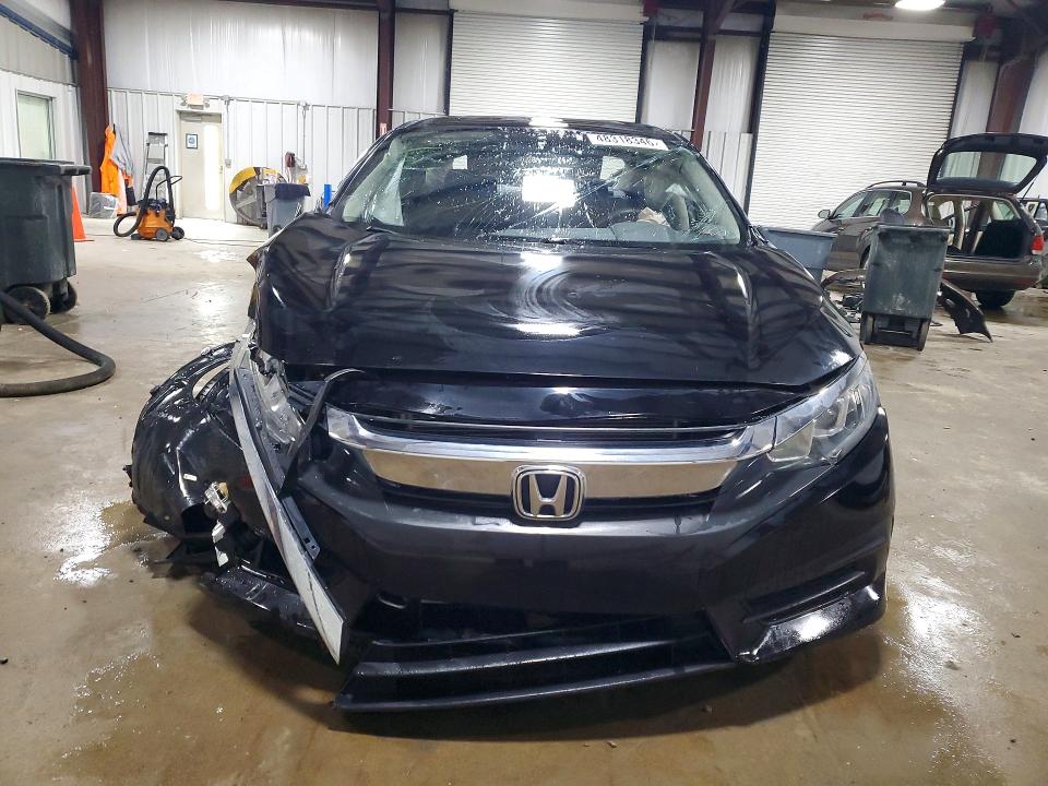 Продажа на аукционе авто 2018 Honda Civic, vin: 2HGFC2F51JH501526, номер лота: 48318346