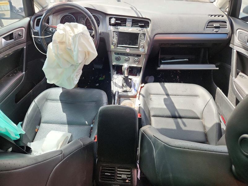 51014306 :رقم المزاد ، 3VW217AU9HM010158 vin ، 2017 Volkswagen Golf مزاد بيع
