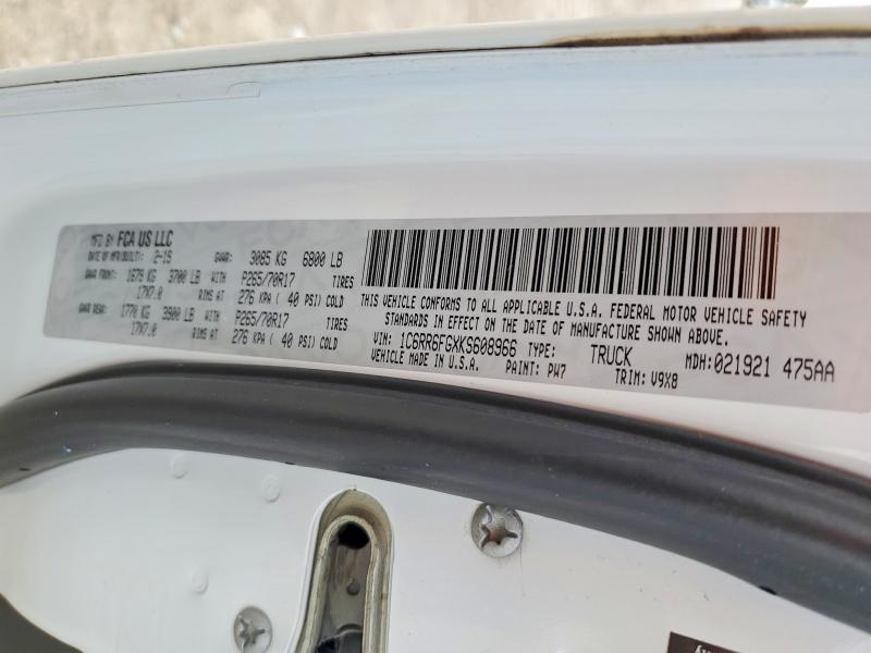48137886 :رقم المزاد ، 1C6RR6FGXKS608966 vin ، 2019 Ram 1500 Classic مزاد بيع