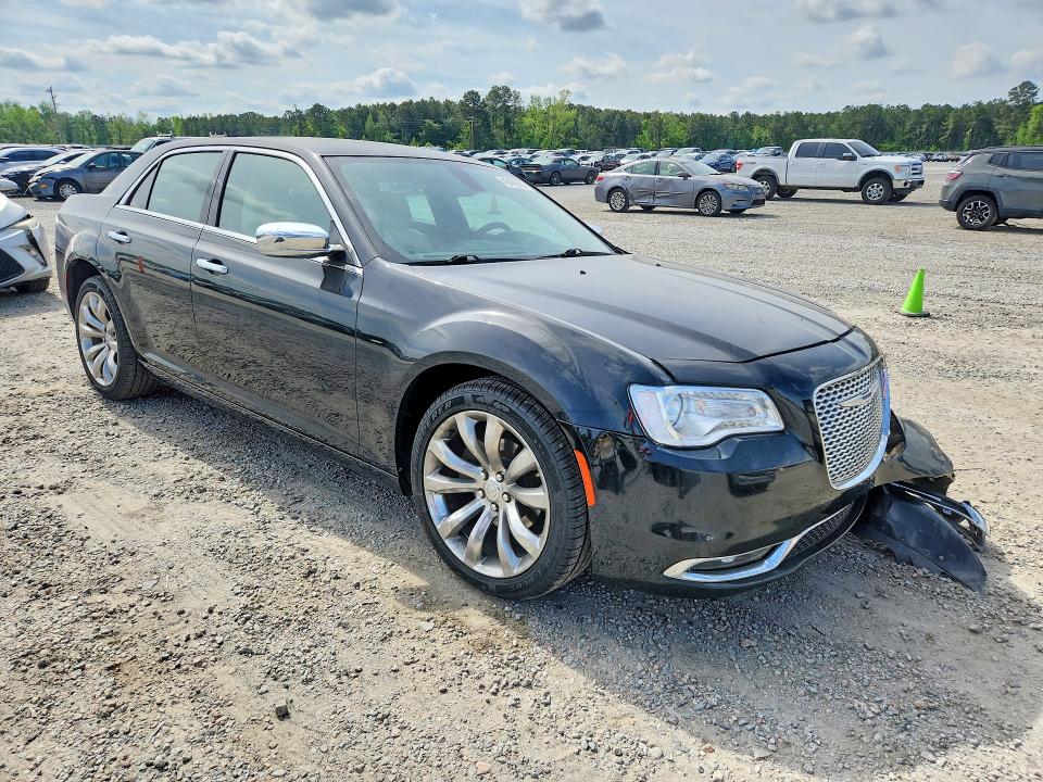 49486626 :رقم المزاد ، 2C3CCAEG2JH191681 vin ، 2018 Chrysler 300 مزاد بيع