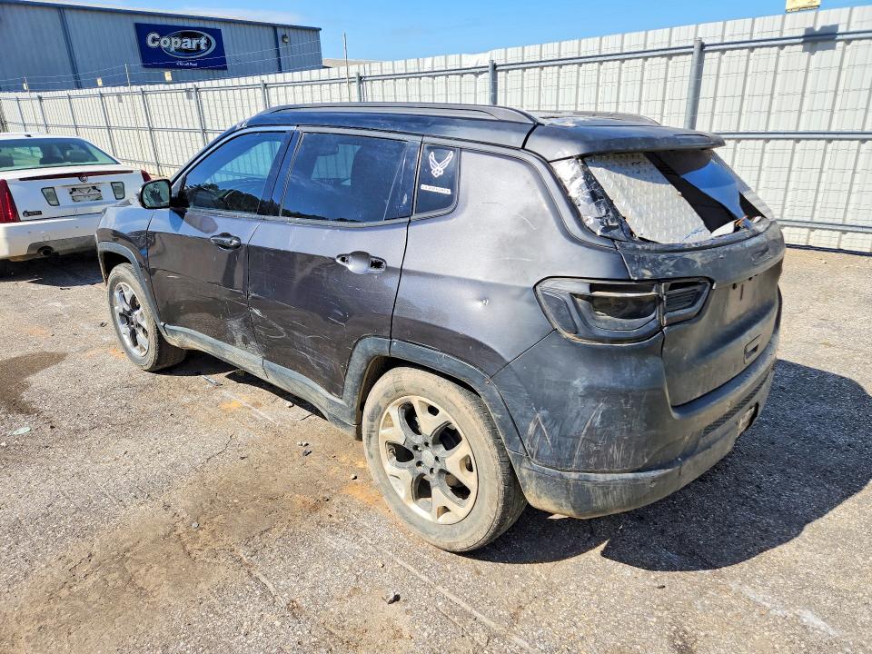 49277566 :رقم المزاد ، 3C4NJCCB5JT405907 vin ، 2018 Jeep Compass مزاد بيع