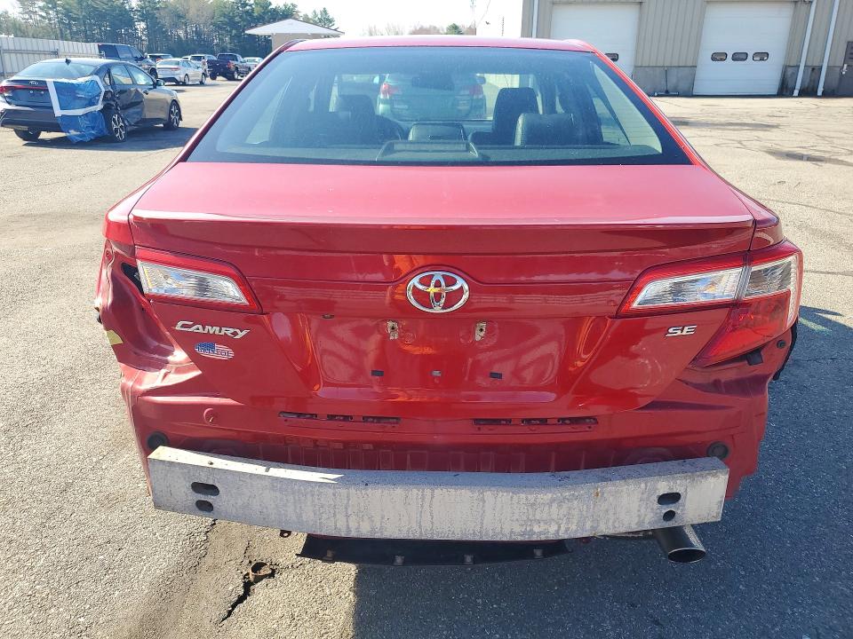 49542546 :رقم المزاد ، 4T1BF1FK7EU857935 vin ، 2014 Toyota Camry مزاد بيع