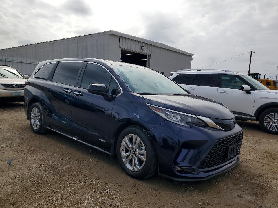 Продажа на аукционе авто 2021 Toyota Sienna, vin: 5TDXSKFC9MS005318, номер лота: 49368156