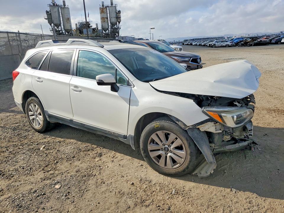 Продаж на аукціоні авто 2017 Subaru Outback, vin: 4S4BSAHC7H3201651, номер лоту: 48124076