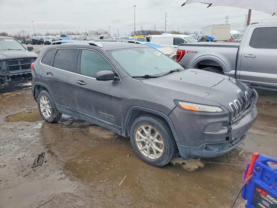 Auction sale of the 2015 Jeep Cherokee, vin: 1C4PJMCS9FW504567, lot number: 48282296