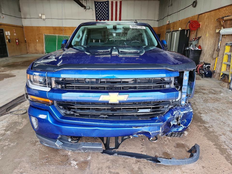 50907156 :رقم المزاد ، 3GCUKREC3JG418763 vin ، 2018 Chevrolet Silverado مزاد بيع
