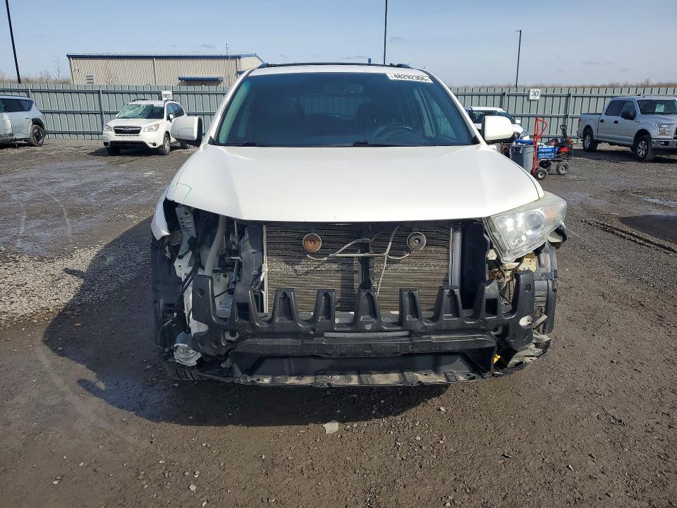 Продажа на аукционе авто 2012 Toyota Highlander, vin: 5TDBK3EH0CS152199, номер лота: 48292306
