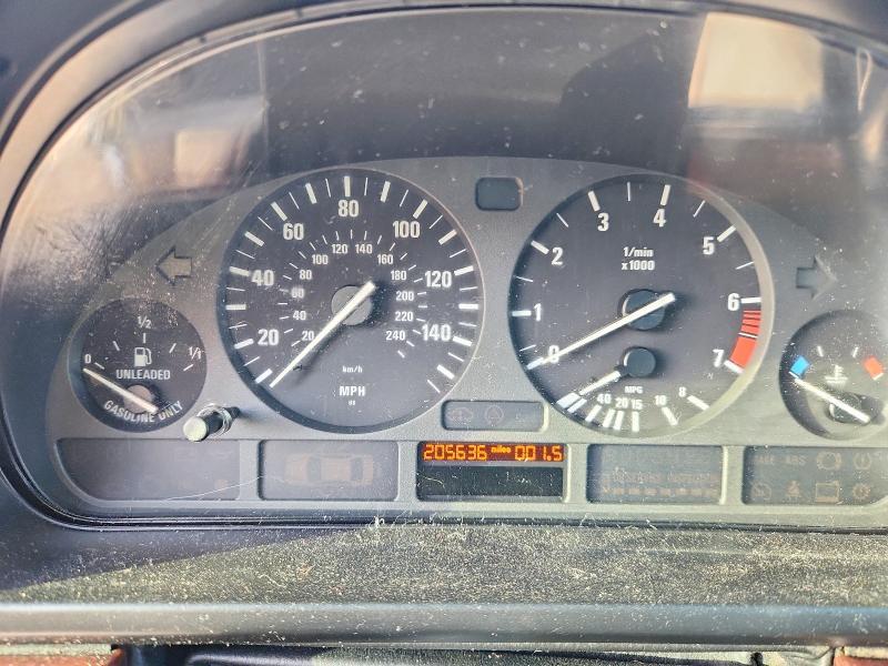 48320736 :رقم المزاد ، WBADM6331XBY27158 vin ، 1999 Bmw 528 مزاد بيع