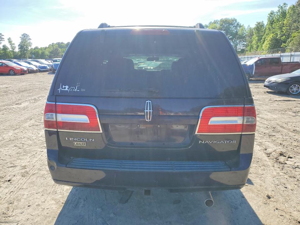Продажа на аукционе авто 2007 Lincoln Townhouse Navigator, vin: 5LMFU28577LJ00835, номер лота: 51456286