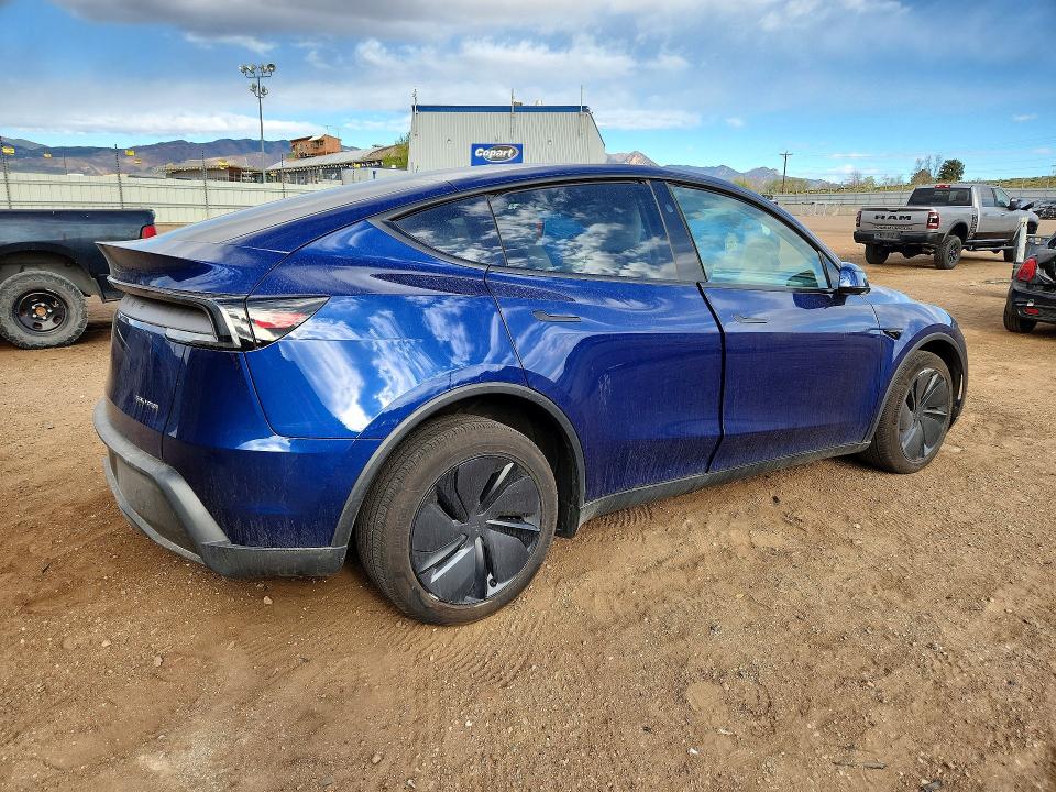 48783796 :رقم المزاد ، 7SAYGDEE2TF527573 vin ، 2026 Tesla Model Y مزاد بيع