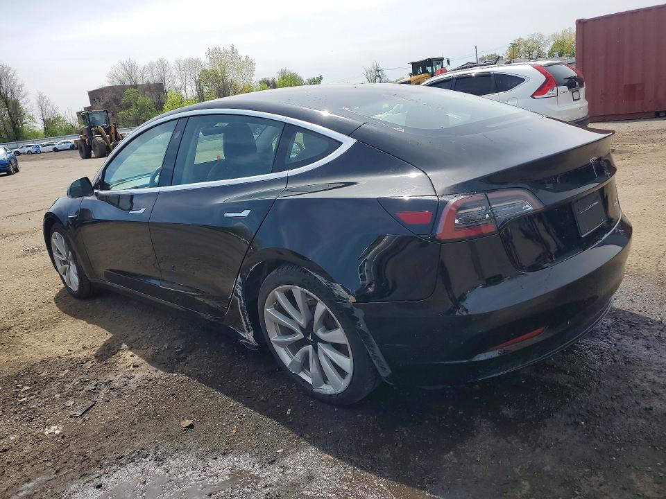 51626286 :رقم المزاد ، 5YJ3E1EC5LF627015 vin ، 2020 Tesla Model 3 مزاد بيع