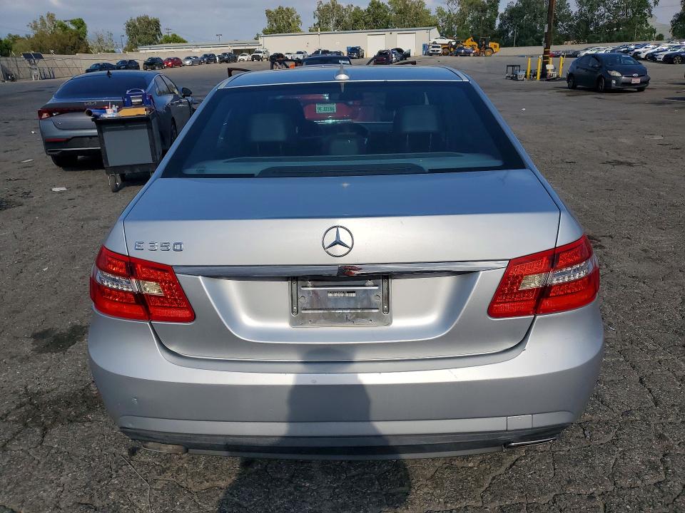 Продажа на аукционе авто 2011 Mercedes-benz E, vin: WDDHF5GB7BA361105, номер лота: 47116206