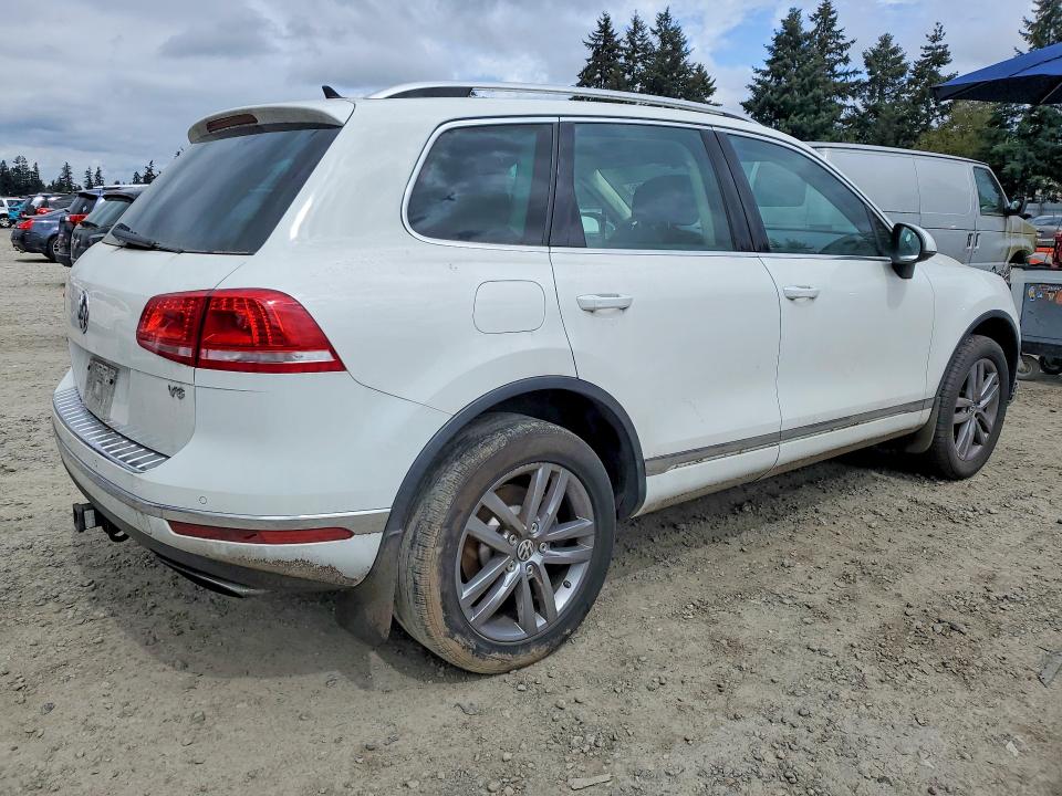 Aukcja sprzedaży 2016 Volkswagen Touareg, vin: WVGEF9BP9GD010835, numer aukcji: 51115086