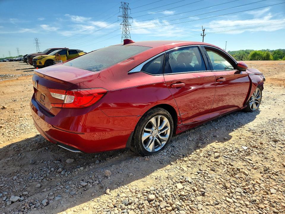 Продажа на аукционе авто 2018 Honda Accord, vin: 1HGCV1F1XJA021200, номер лота: 49626196