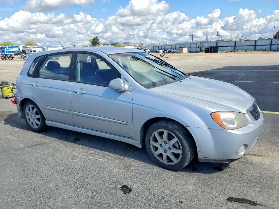 2006 Kia Spectra მანქანა იყიდება აუქციონზე, vin: KNAFE161665342255, აუქციონის ნომერი: 49744436