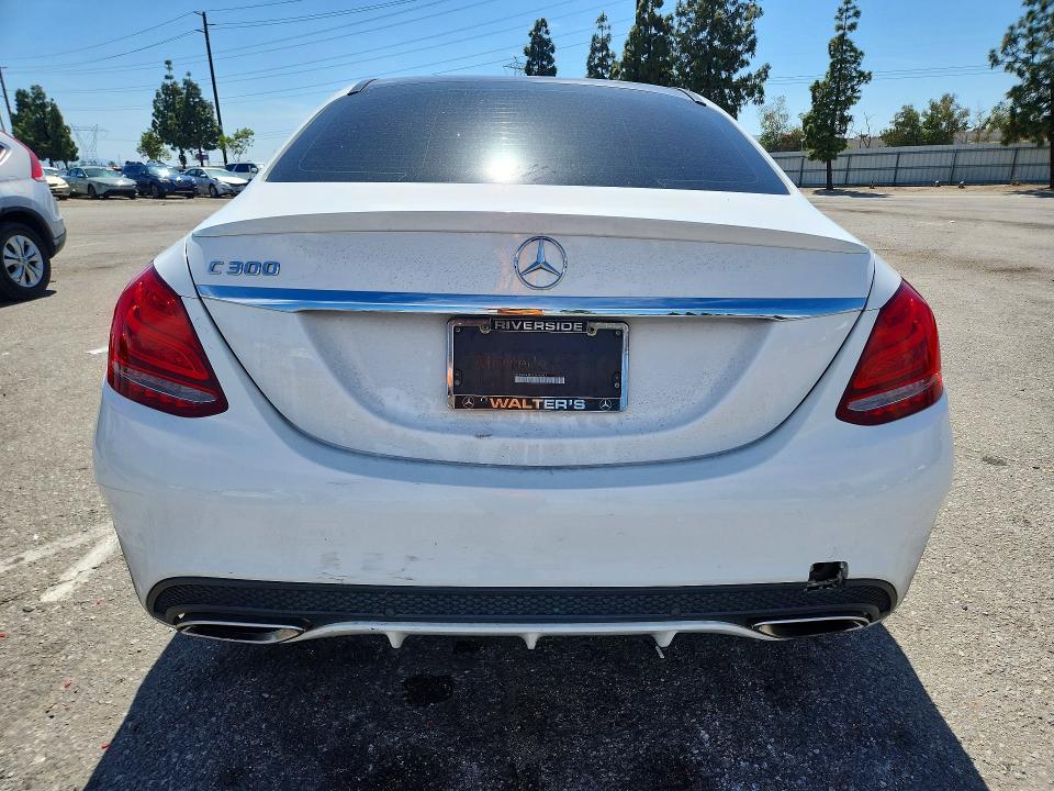 49685816 :رقم المزاد ، 55SWF4JB5JU265031 vin ، 2018 Mercedes-benz C مزاد بيع