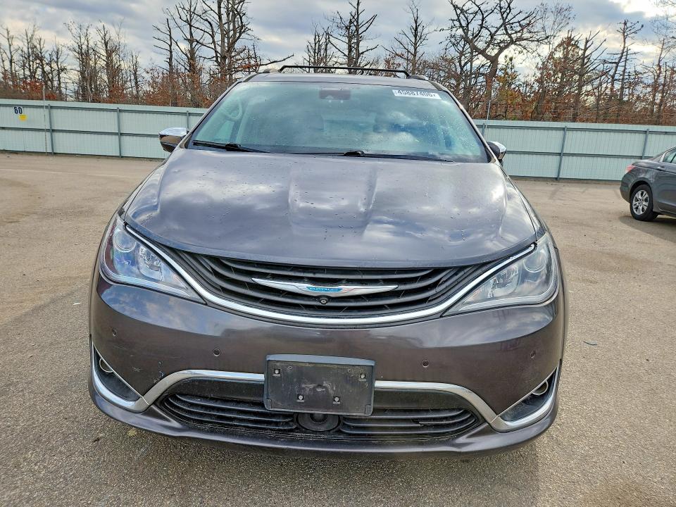 45887406 :رقم المزاد ، 2C4RC1N73JR157717 vin ، 2018 Chrysler Pacifica مزاد بيع
