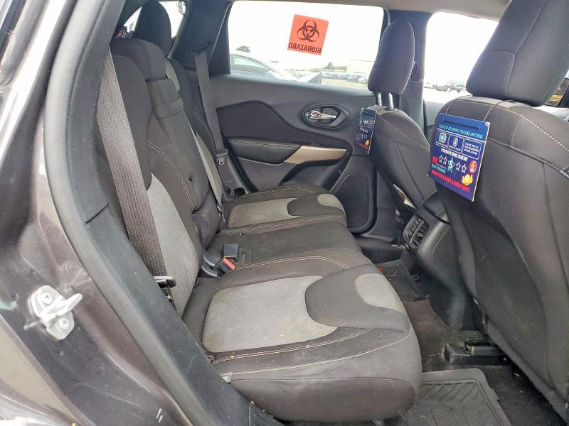 48296926 :رقم المزاد ، 1C4PJMCX4JD515346 vin ، 2018 Jeep Cherokee مزاد بيع