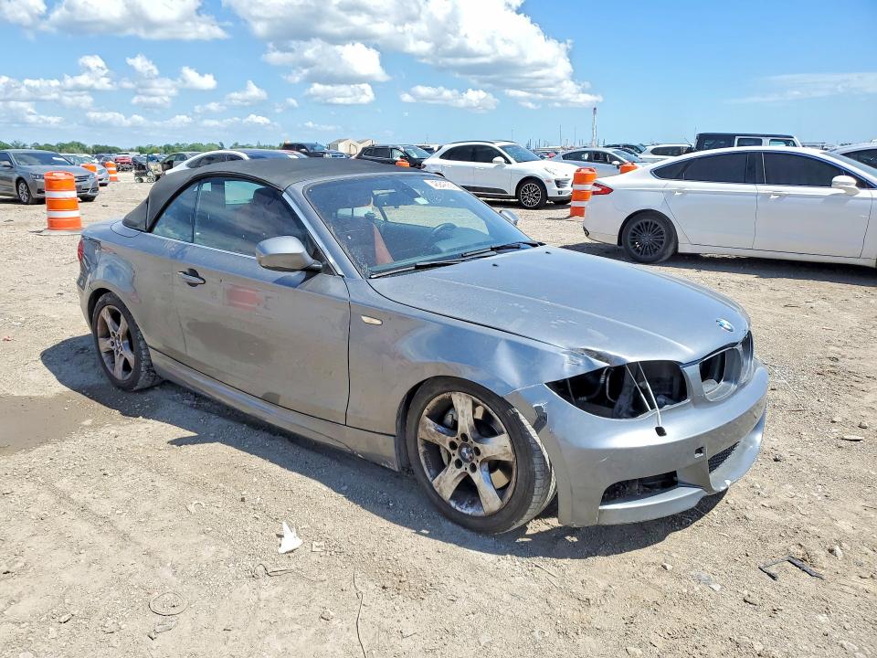 48949936 :رقم المزاد ، WBAUN7C5XBVM25425 vin ، 2011 Bmw 135 مزاد بيع