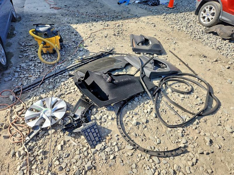 48940996 :رقم المزاد ، 7SAYGDEE5PA106305 vin ، 2023 Tesla Model Y مزاد بيع